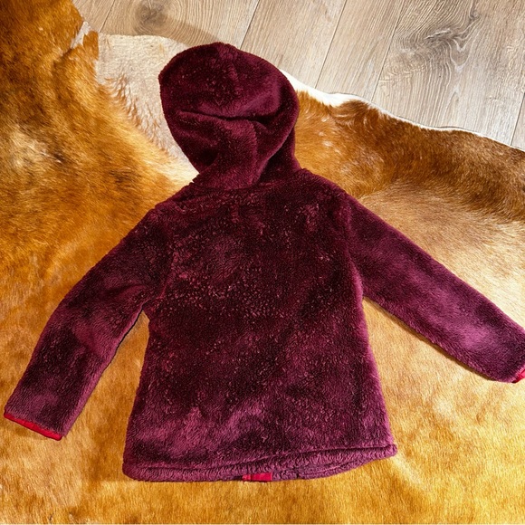 Old Navy full zip sherpa, size 2T - Picture 5 of 5
